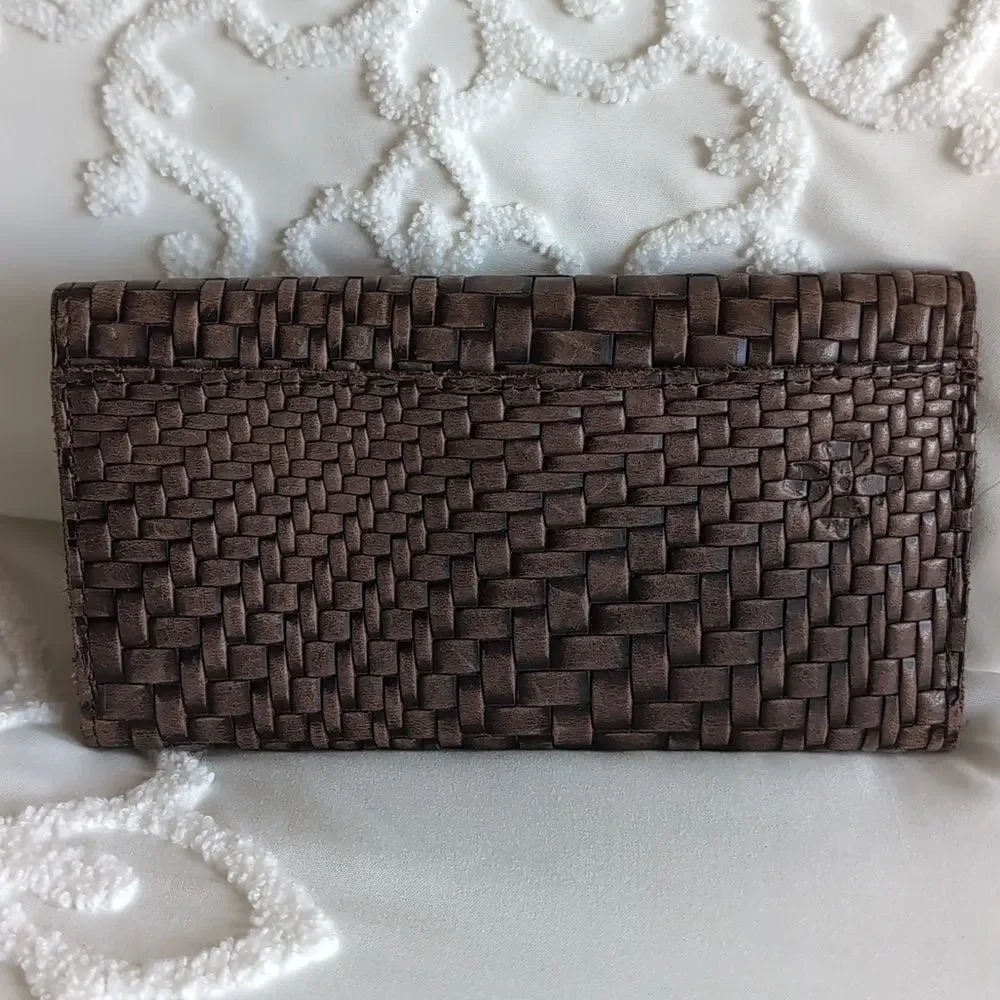 Patricia Nash Italian Antique Brown 🤎 Basket Weave Design Trifold Wallet- Rare